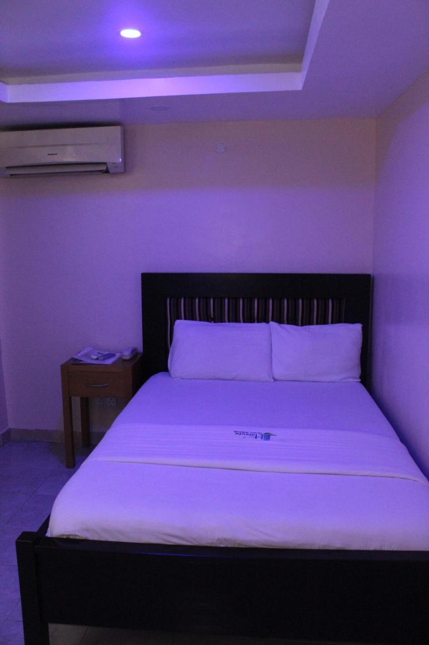 Hillside Gardens Ltd Hotell Lagos Eksteriør bilde